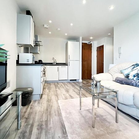 Seaview Boutique One-Bedroom Apt 스완지 외부 사진